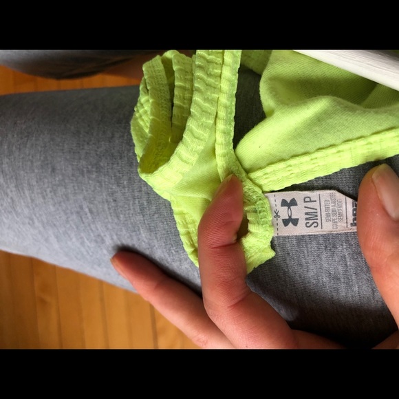 UnderArmour Lemon Tank Top - Picture 3 of 3